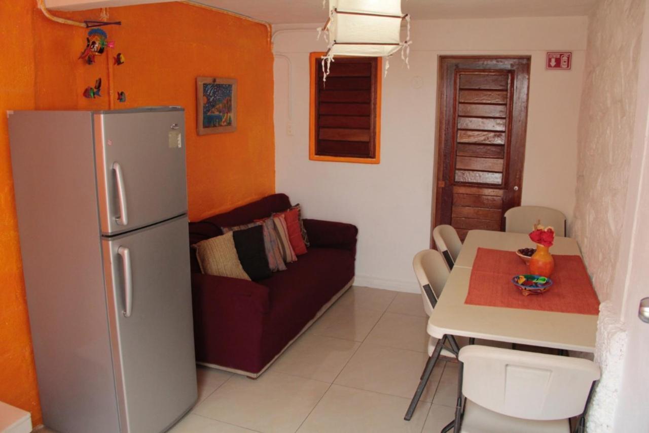 فندق إيسلا موخيريسفي  La Casa Naranja المظهر الخارجي الصورة